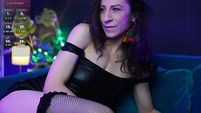 RubyRosa online show from October 18, 2025, 9:48 pm