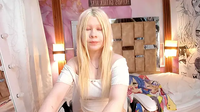 Melody Lolii online show from October 20, 2025, 5:57 pm