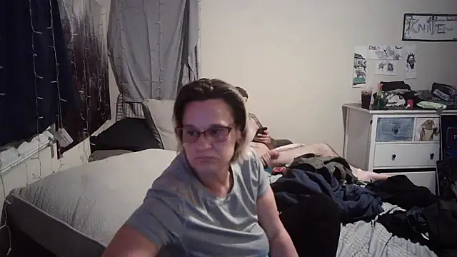 Snapshot of PremiumKitty chatting on January 18, 2026, 6:06 am PremiumKitty online show from January 18, 2026, 6:06 am