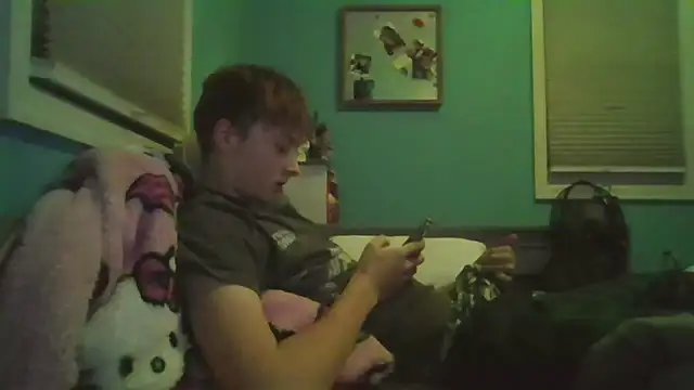 Liam axel35 online show from December 21, 2025, 11:34 pm