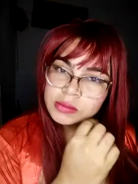 Snapshot of Diamily chatting on May 1, 2026, 7:35 am Diamily online show from May 1, 2026, 7:35 am