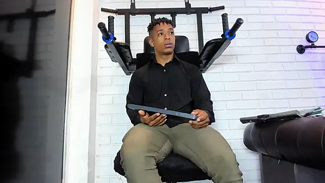 ItaloMoore online show from March 10, 2026, 11:15 am