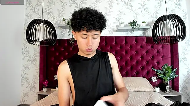 NoahDupont online show from September 12, 2025, 8:42 pm