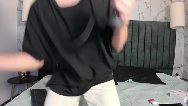 NoahDupont online show from October 9, 2025, 7:56 pm