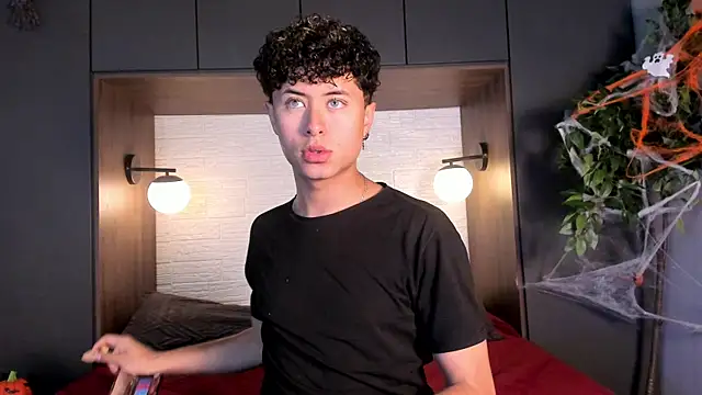 NoahDupont online show from October 31, 2025, 11:44 am