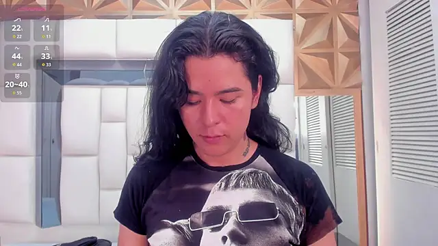 Angel Dustt18 online show from September 12, 2025, 7:03 pm