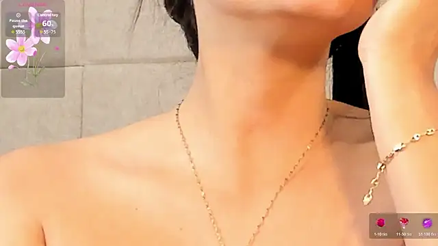 VioletHilton online show from December 2, 2025, 7:31 pm