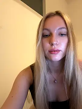 Snapshot of bbysonia chatting on October 23, 2025, 8:29 pm bbysonia online show from October 23, 2025, 8:29 pm