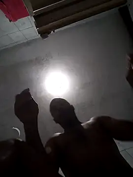 Snapshot of reisloko chatting on October 3, 2025, 10:40 pm reisloko online show from October 3, 2025, 10:40 pm