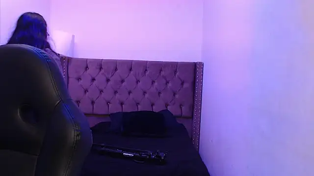 SashaGrey   online show from September 12, 2025, 12:27 pm