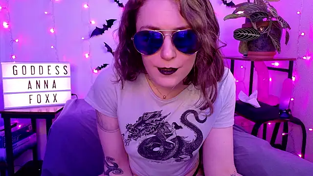 mistressannafoxx online show from March 6, 2026, 10:06 pm