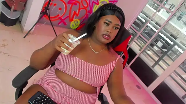  EvaRouse online show from October 4, 2025, 2:48 pm