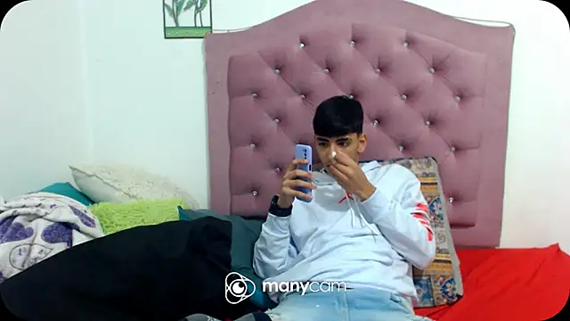 SkyAndSeth online show from September 26, 2025, 7:45 am