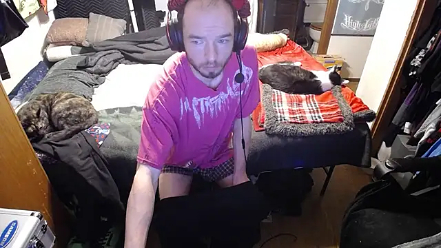 Snapshot of womenhateme69 chatting on November 4, 2025, 12:15 pm womenhateme69 online show from November 4, 2025, 12:15 pm