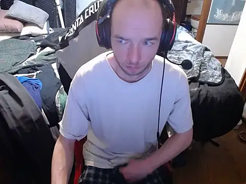 womenhateme69 online show from April 17, 2026, 7:00 am