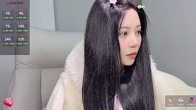 Amy-i online show from February 10, 2026, 6:12 pm