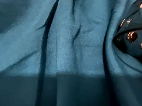 emocouplee666 online show from October 23, 2025, 9:24 pm