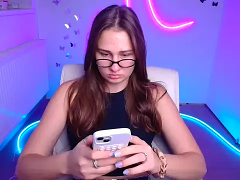 Snapshot of Stefanie_Sweet chatting on November 4, 2025, 6:34 am Stefanie Sweet online show from November 4, 2025, 6:34 am