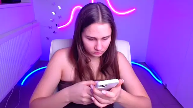 Snapshot of Stefanie_Sweet chatting on December 5, 2025, 6:44 am Stefanie Sweet online show from December 5, 2025, 6:44 am