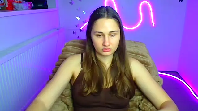 Stefanie Sweet online show from April 4, 2026, 5:38 am