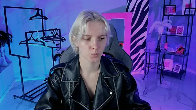 BethanyCloud online show from September 10, 2025, 5:29 am