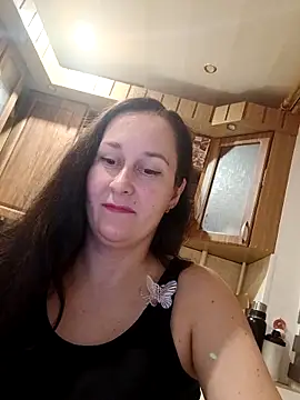 Amandda  online show from October 13, 2025, 6:19 pm