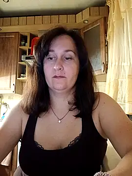 Snapshot of Amandda_ chatting on July 28, 2026, 8:52 pm Amandda online show from July 28, 2026, 8:52 pm