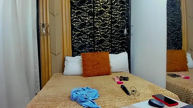 MiaCours online show from February 18, 2026, 6:37 pm