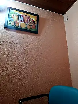 Mia-Glow online show from October 20, 2025, 11:54 am