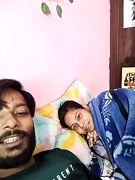 Snapshot of DesiRussi chatting on November 9, 2025, 10:35 am DesiRussi online show from November 9, 2025, 10:35 am