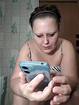 Tupo070481 online show from December 4, 2025, 5:10 pm