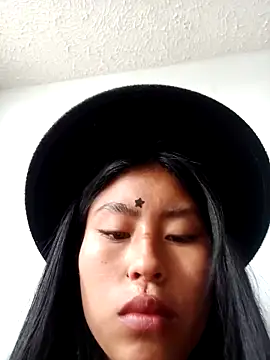 vanesa51 online show from September 19, 2025, 4:07 pm