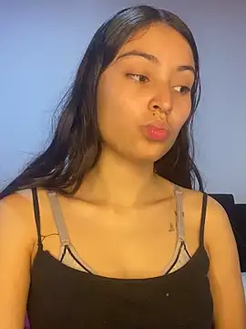 hotwife26 online show from November 11, 2025, 7:47 pm