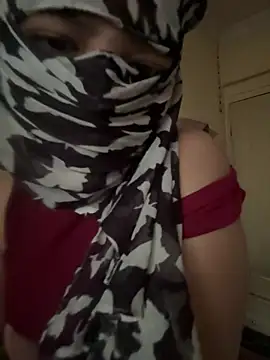 crazy111girl online show from February 13, 2026, 8:21 am