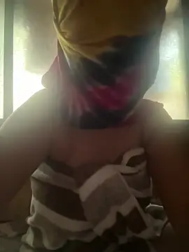 crazy111girl online show from February 20, 2026, 8:16 am