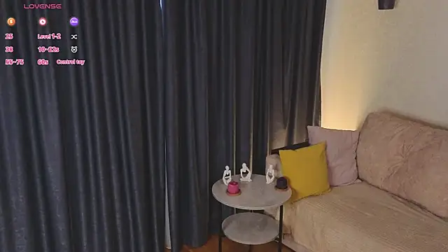 LouisaChaobal online show from October 18, 2025, 1:08 am