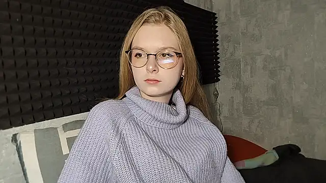 LiaVibes online show from February 13, 2026, 7:04 am