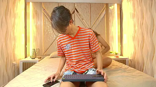 Couplex xxx online show from September 26, 2025, 1:31 am