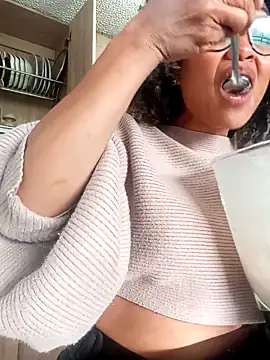 BiiancaEstradaa online show from February 8, 2026, 9:51 pm