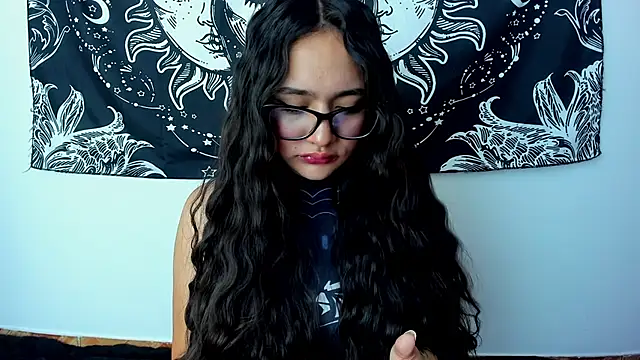 Snapshot of Calita_sexy1 chatting on October 24, 2025, 8:16 pm Calita sexy1 online show from October 24, 2025, 8:16 pm