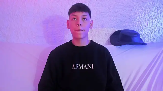 zeus blaze online show from November 7, 2025, 8:09 pm