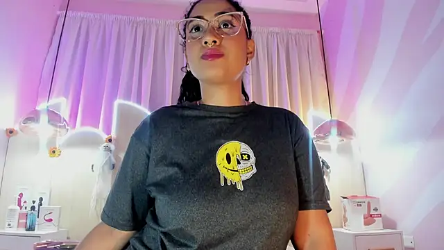 Lushi Love online show from October 19, 2025, 7:14 pm