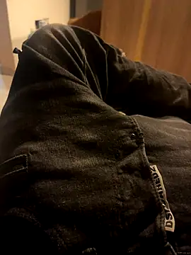 Snapshot of prayingtothesky chatting on September 16, 2025, 5:52 am prayingtothesky online show from September 16, 2025, 5:52 am