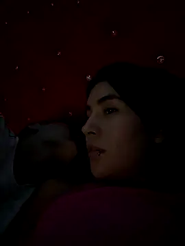 Snapshot of prayingtothesky chatting on November 9, 2025, 4:44 am prayingtothesky online show from November 9, 2025, 4:44 am