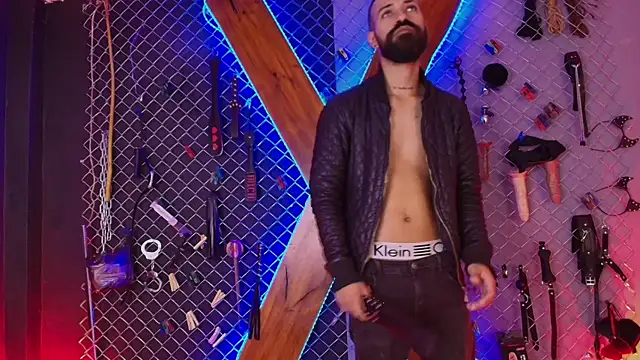 Warick and Aria bdsm  online show from October 4, 2025, 7:45 pm