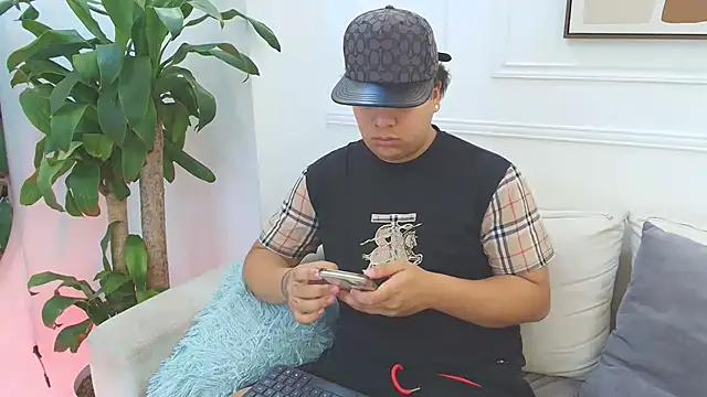 Naim Bennetsex online show from October 17, 2025, 6:21 pm