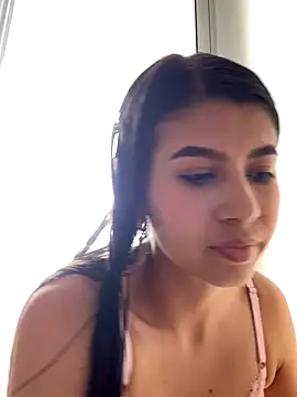 Lenapink19 online show from October 6, 2025, 7:55 pm