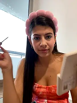 Lenapink19 online show from October 27, 2025, 9:08 pm