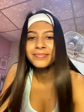 Lenapink19 online show from November 10, 2025, 11:59 pm