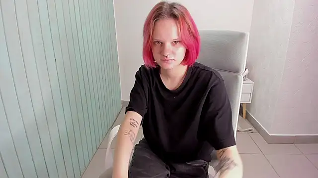 Elieiza xo online show from September 16, 2025, 3:29 am